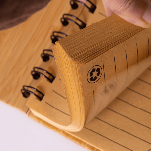 Bloco de Anotações com Caneta em Bambu Personalizado